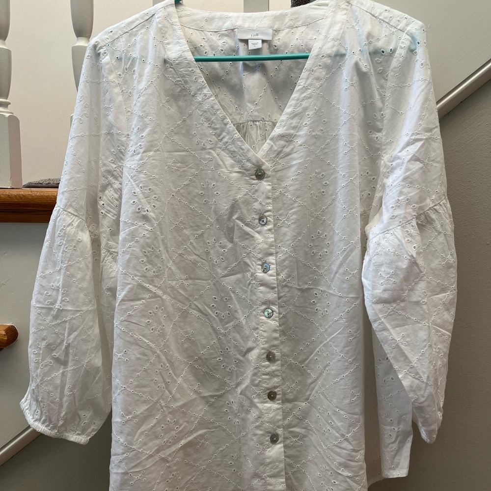 J. Jill White Buttoned Relaxed Blouse